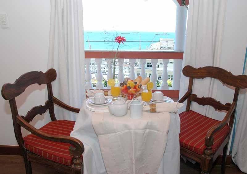 Acomodação com café da manhã  Carmo Salvador