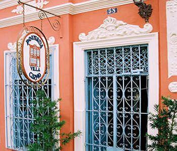 Acomodação com café da manhã  Carmo 3*